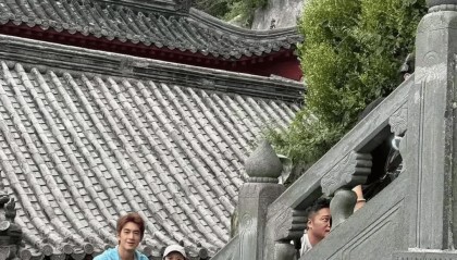 “武当山到底有谁在啊！”网友武当山偶遇“九亿少女的梦”林更新，湖北文旅：武当山“仙气”藏不住了