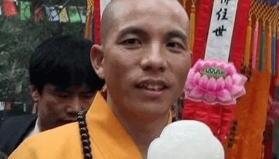 少林寺新住持，多年前被问及“少林寺商业化”，曾这样表示