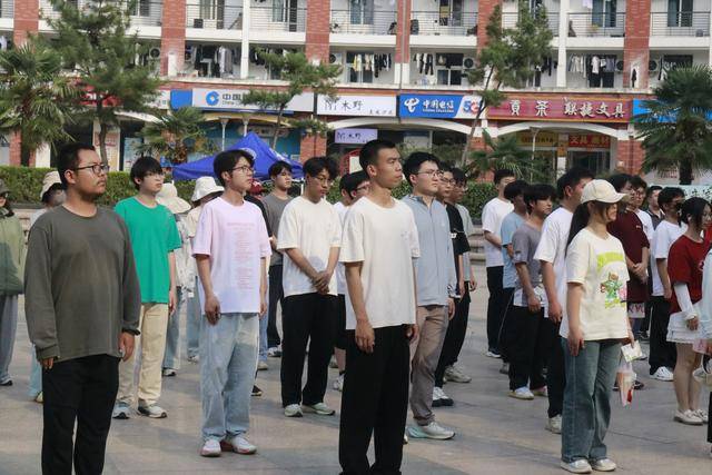 郑州大学：“医路安康·粽情传习”端午青医游园会圆满举行​