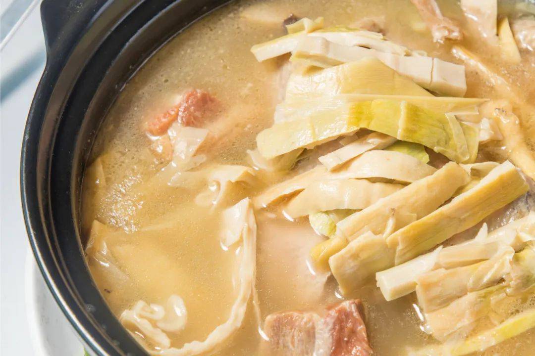 竹笋党参排骨汤丨周末美食