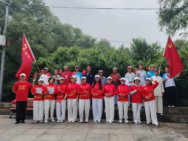 哈尔滨市呼兰区丹桂飘香太极团队“以拳寄情”献礼党的生日