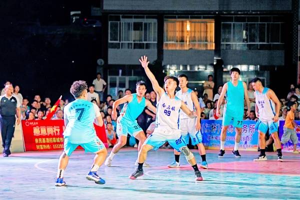 中国篮球小镇古蔺丹桂再掀热潮 “郎太输水”杯篮球邀请赛燃情开赛
