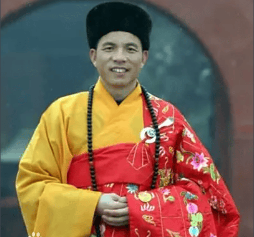 印乐法师任少林寺住持，此前任白马寺方丈20年